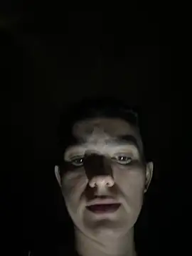 Adrenaline_crazy webcam