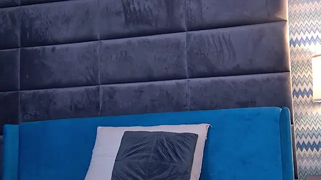 KarmaFoxx webcam