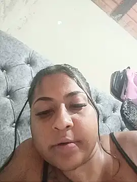 Giselabrunette25 webcam