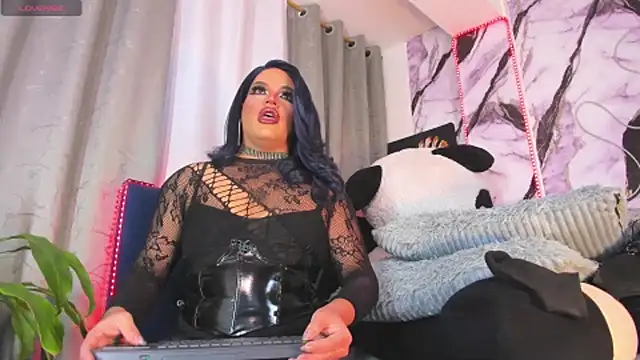 Missisabella_ webcam