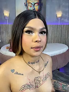 Saracooper__ webcam