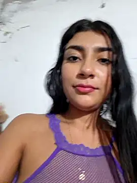 Sweed-virgin-pussy live cam on StripChat