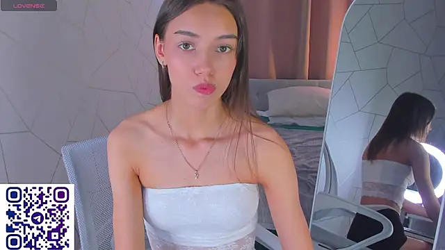 Tiffany-Grace webcam