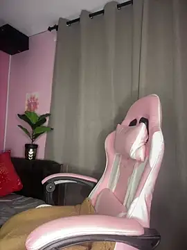DulceLatinaxo webcam