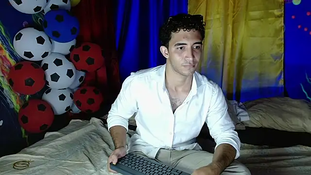 caius_bigcock1 webcam