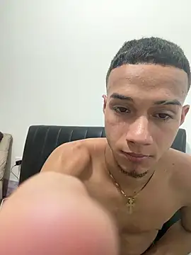 friends_lust_latin webcam