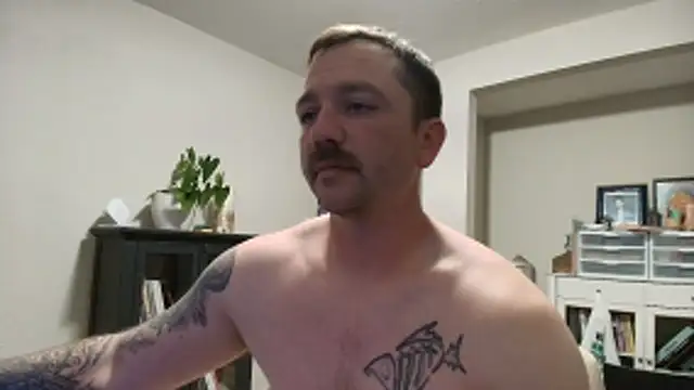 BlueEyedStudX webcam