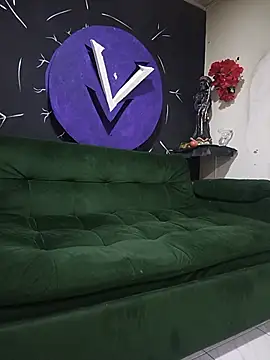 Valentino_DominusDirty live sex cam