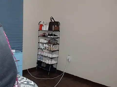 QUEENMANDYY live sex cam