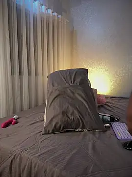 shannol_ryan live cam on StripChat