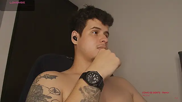 bjornsteel (M young) - biceps time + lick biceps