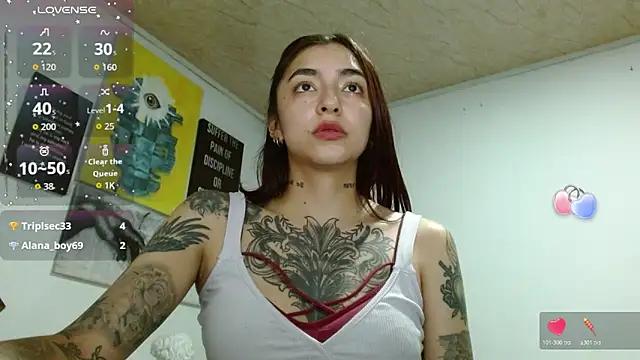 ZoeBakers_ webcam