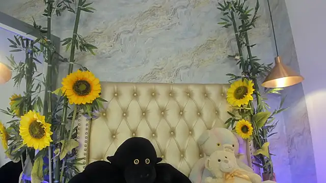 LittleeJaz webcam