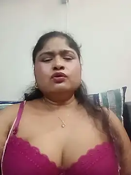hornyriyanka webcam