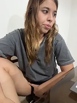 baddieasiantv webcam