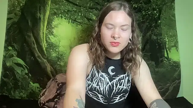 mo0ngoddess webcam