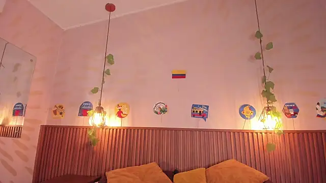 daphne_courtis webcam