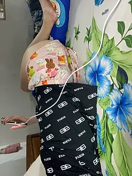 Almira6868 webcam