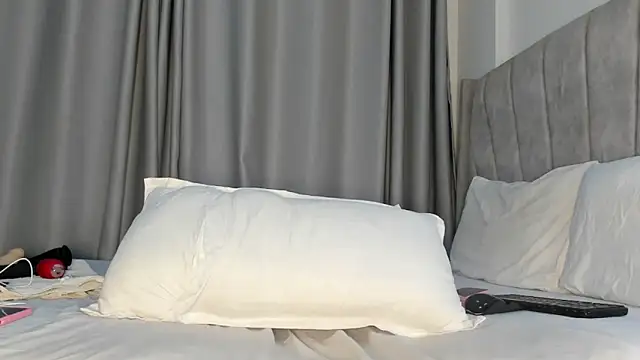 thee_sexy_goddess webcam