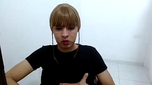 estefania224 webcam