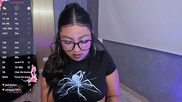Laulin_tay webcam