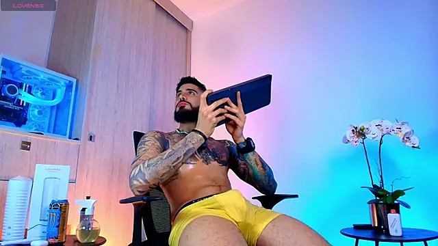 Asmodeus_bael_ live cam on StripChat