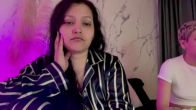 MarcellaGriffin webcam
