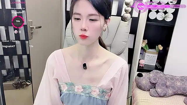 Yueyue-MM live sex cam