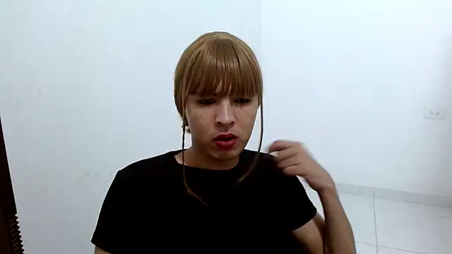 estefania224 webcam