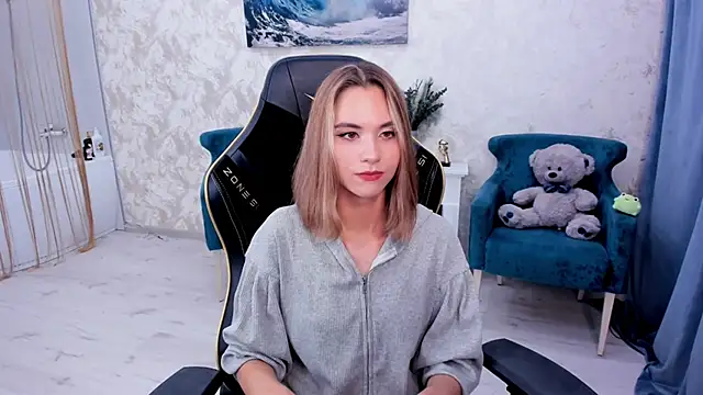 EllaCurtis webcam