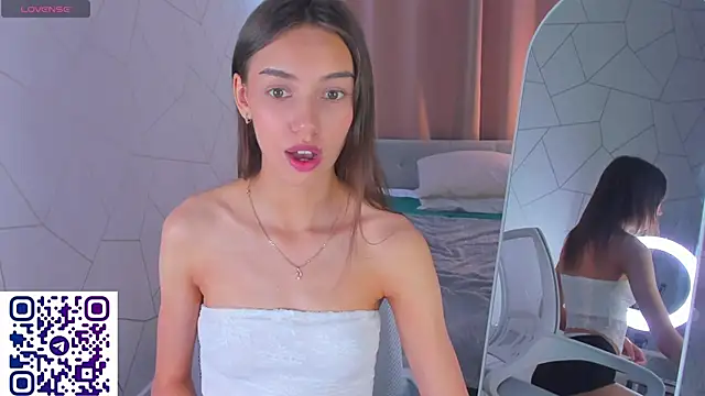 Tiffany-Grace webcam