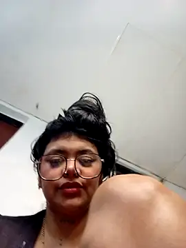 luxuryluna live cam on StripChat
