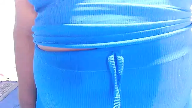 MatureBootyBabe4Uxx webcam