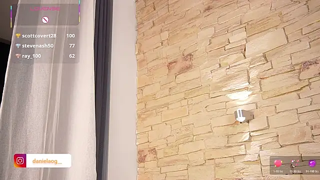 Elise_Diamond webcam