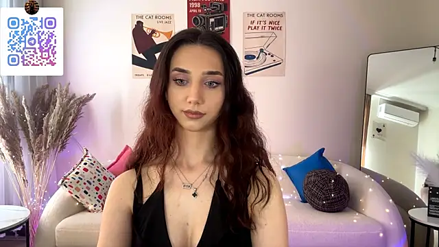 LinaMour webcam