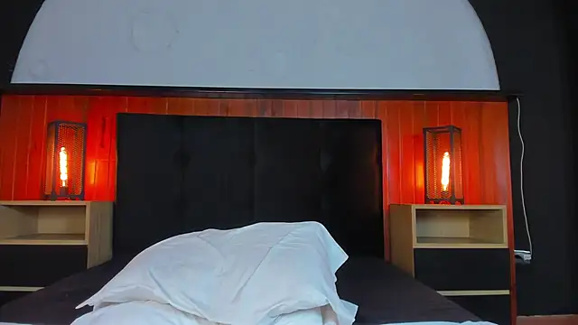 Leo_Savage_ webcam