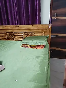 BongQueen9 webcam