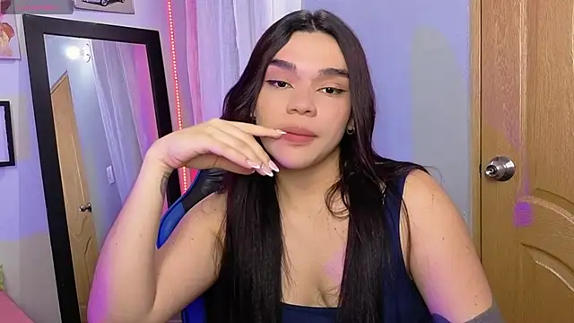Veronica_111 live cam on StripChat