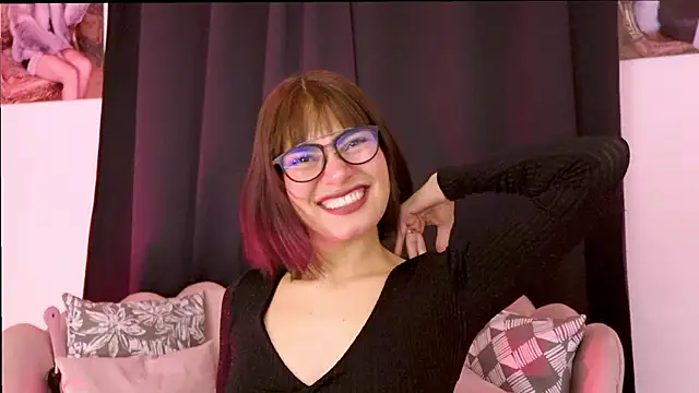 Dakotacollis live cam on StripChat