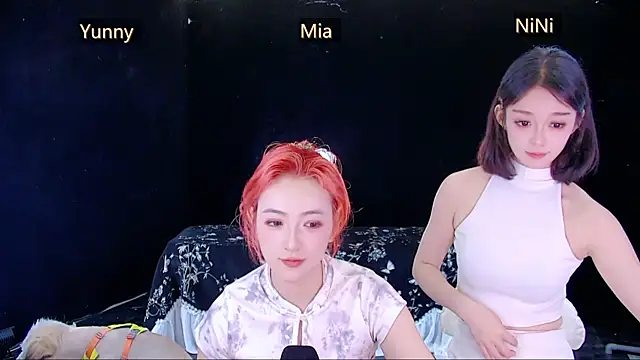MiNi-U live sex cam