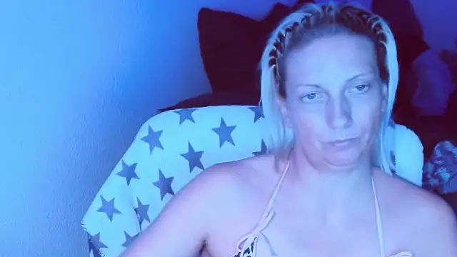 SexyJulia21 webcam