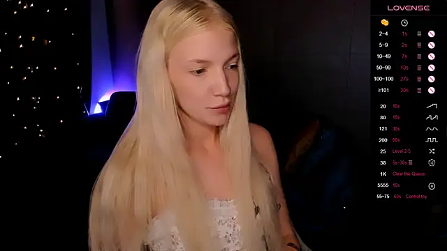 AnyaTaylor_ webcam