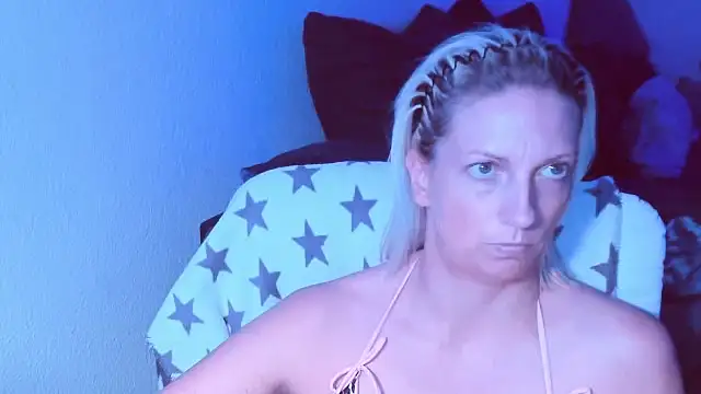 SexyJulia21 webcam