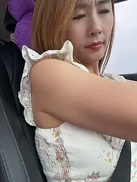 okgirl_23's live cam