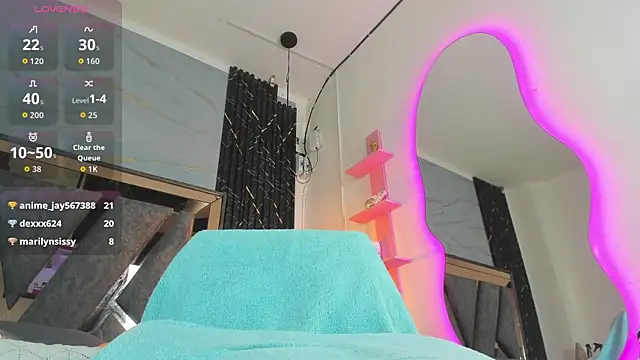 Miia_Deluxe webcam