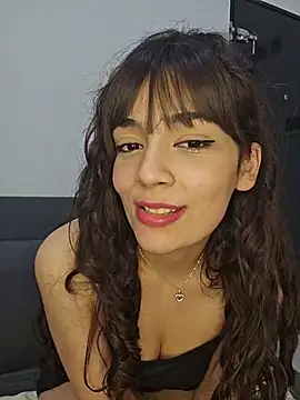 leoynicky98 - LeoyNicky98's free webcam