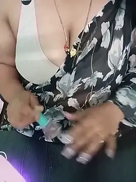your-sameera live cam on StripChat