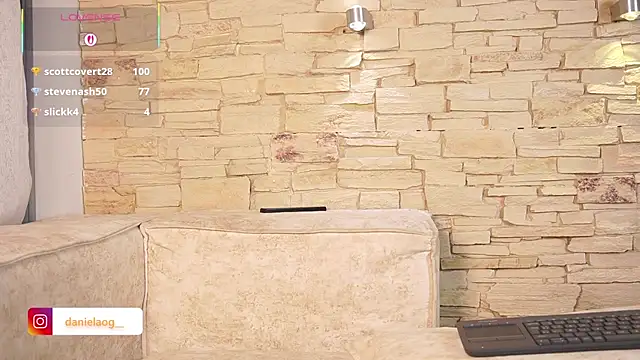Elise_Diamond webcam