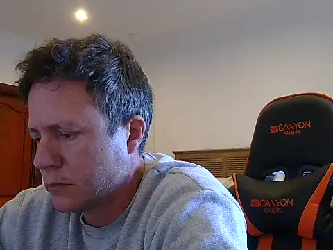 TroyDieselXXX webcam
