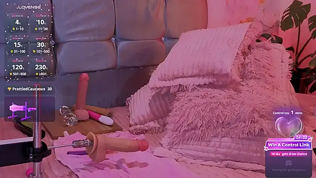 housegirl_bigcock webcam